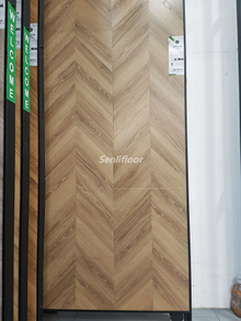 Reinforced composite class33 flooring Fishbone pattern parquet flooring Personalized parquet flooring Waterproof wide plank flooring AC3 wear resistant flooring